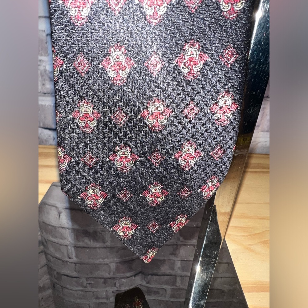 *2/$20* Mino Lombardi Tie